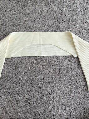 SHEIN Cream Ribbed Knit Cardigan Shrug